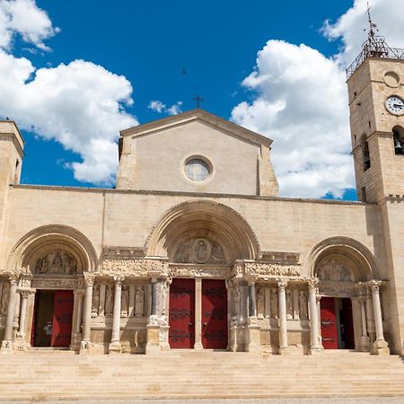 فيلا Pres Du Port -Lsm30Conciergerie- سان جيل المظهر الخارجي الصورة